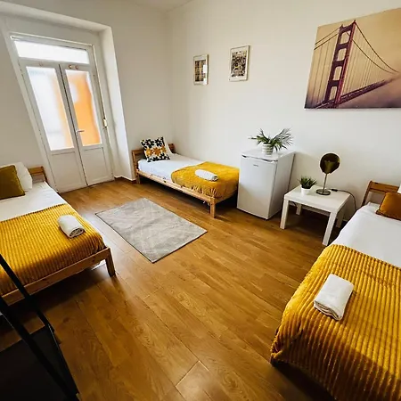 Hostel High Standard In Marques Do Pombal *