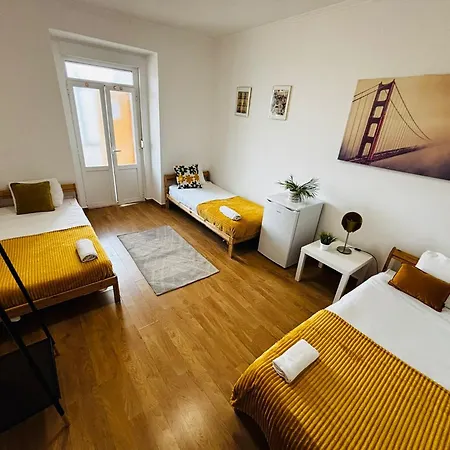 High Standard In Marques Do Pombal Хостел *